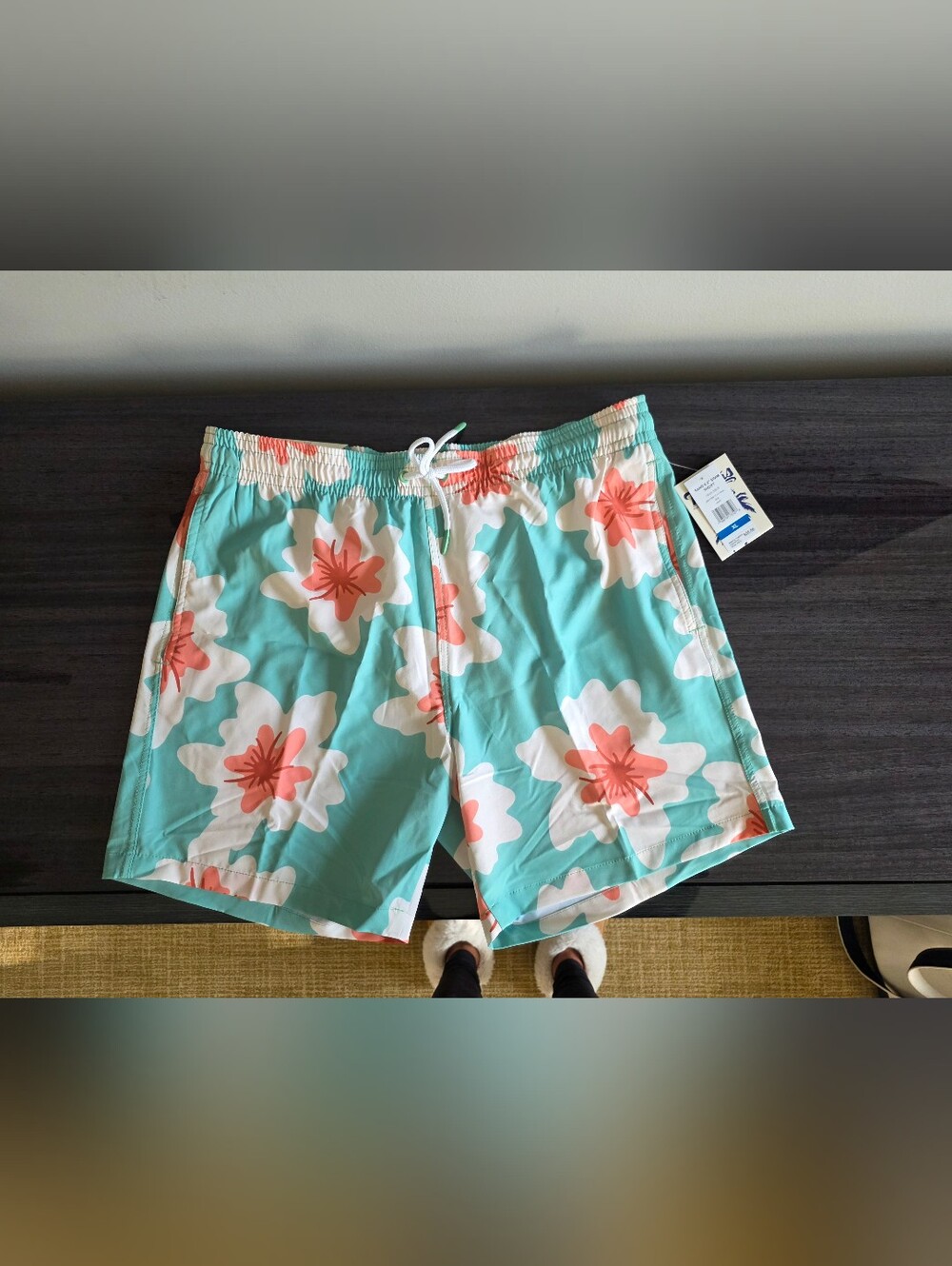 Trunks Surf & Swim Co Men’s XL Mint Floral 6.5" Swim Shorts NWT
